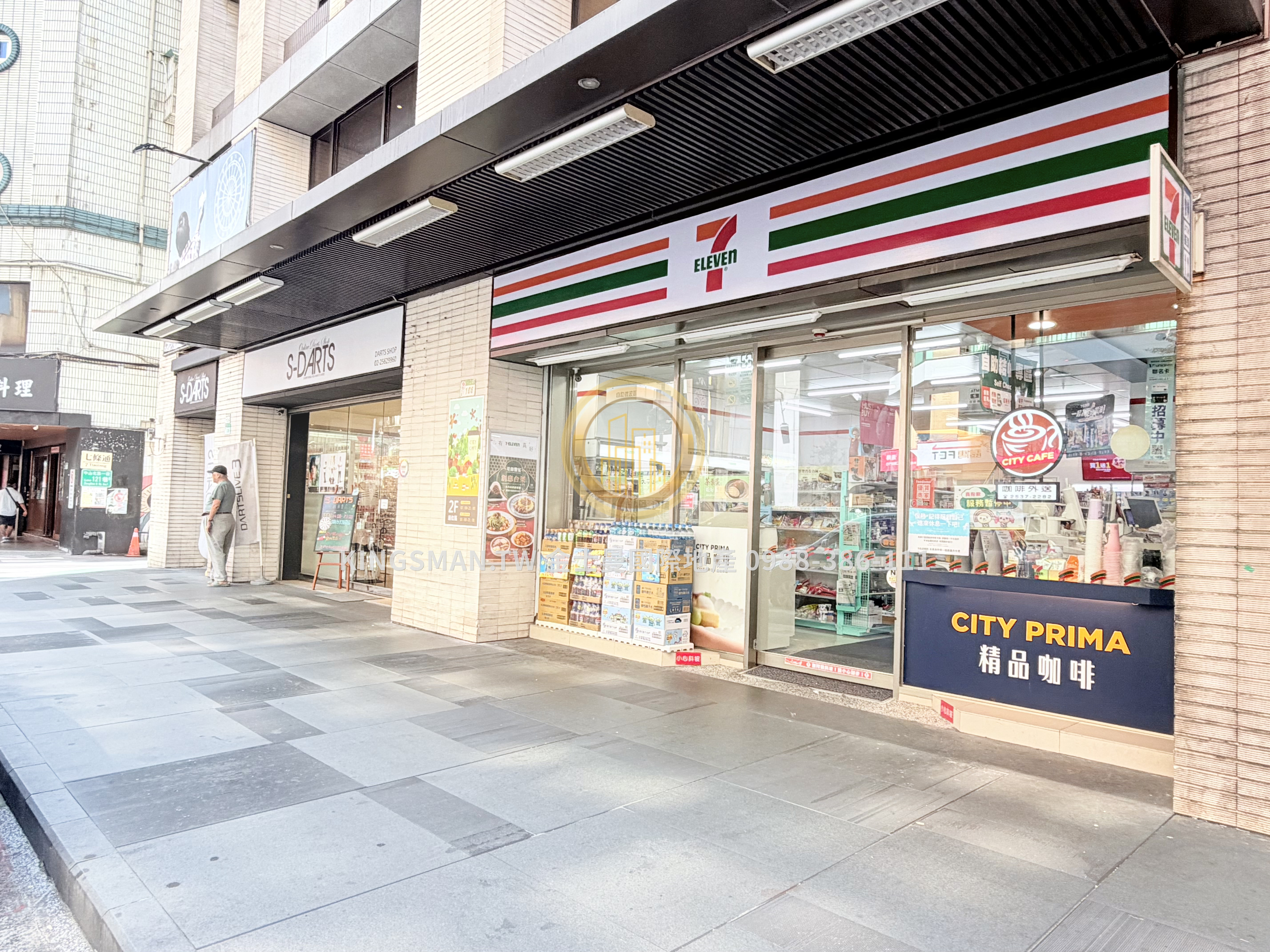 中山捷運條通超商金店面